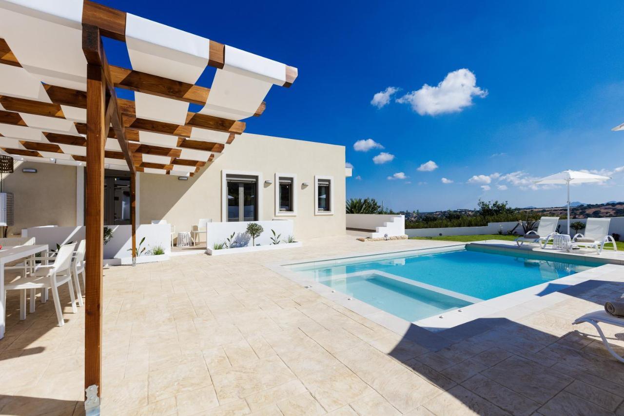 Aerin Villa, A Sublime Sanctuary, By Thinkvilla Roupai Luaran gambar